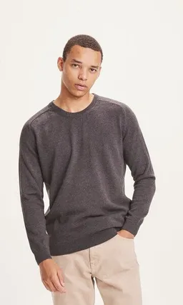 KnowledgeCotton Apparel KnowledgeCotton Apparel Pullover - FIELD O-Neck Long Stable Knit - aus Pima-Biobaumwolle – Produktbild 1 von 1
