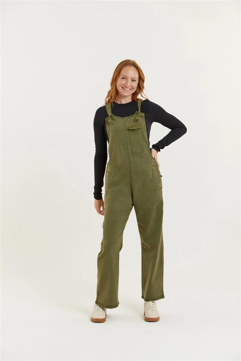 Flax and Loom Tencel Latzhose Modell: Mary-Lou, Olive, – Produktbild 1 von 1