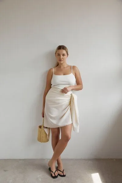 The Slow Label The Slow Label Sarong / Tuch aus Bio-Baumwolle / Crinkle, Undyed, – Produktbild 4 von 4
