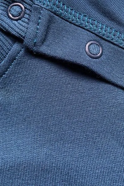 M23 M23 Kinder Sweater aus Biobaumwolle, Modell "Charlie", Blau, – Produktbild 4 von 5