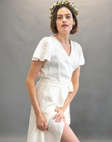 Aatise Aatise 100% Leinen-Wickelkleid mit Schmetterlingsärmeln Zargot, Weiss, – Produktbild 2 von 3