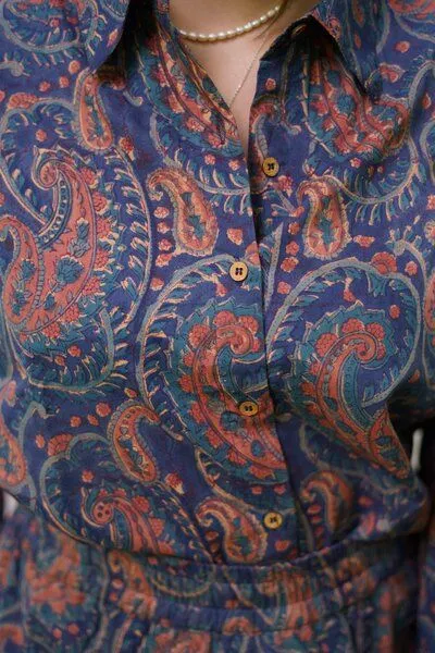 Haus of Namaste Haus of Namaste Paisley Bluse in Orange aus Bio-Baumwolle - Handblockdruck mit Vegan Farben – Produktbild 3 von 4