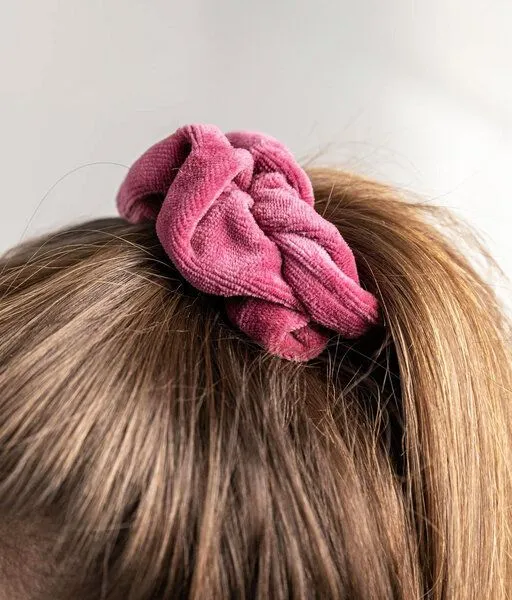 obumi Obumi Scrunchie Samt - Bio Baumwolle, Dusty rose, – Produktbild 4 von 4