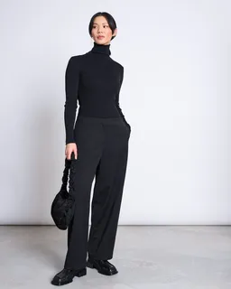 JAN N JUNE JAN 'N JUNE Damen vegan Top Minirib Rollkragenpullover Chuva Schwarz – Produktbild 1 von 1