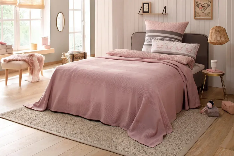 OTTO home Tagesdecke Mira, leichte Tagesdecke aus 100% Baumwolle, uni Überwurf, ohne Füllung, Rosa, – Produktbild 4 von 6