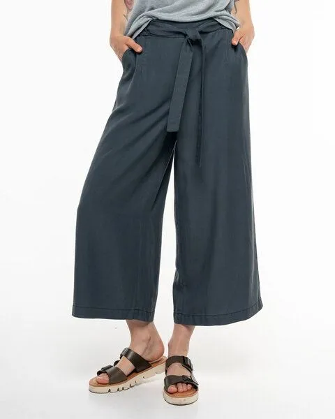 Alma & Lovis Alma & Lovis Weite 7/8 Hose aus fließendem Lyocell | Tencel Culotte, Pinie (grün-grau), – Produktbild 1 von 4