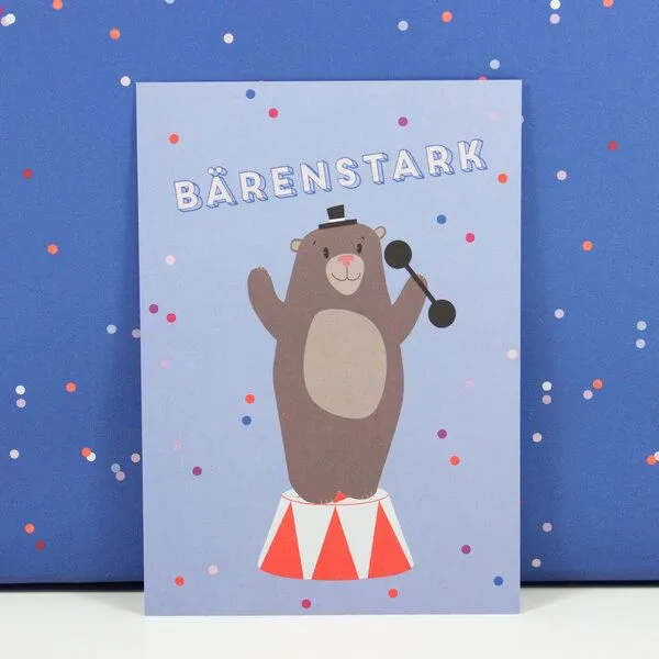 Bow & Hummingbird Bow & Hummingbird Postkarte Bärenstark – Produktbild 1 von 3