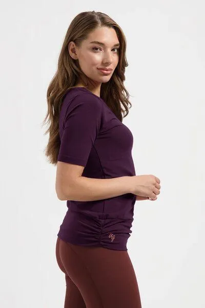 Urban Goddess Urban Goddess Dry Fit Yoga Shirt Kami, Bloom (lila), – Produktbild 2 von 4