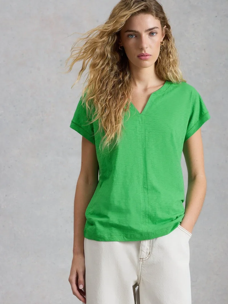White Stuff T-Shirt Nelly mit Keilausschnitt - 42, Leuchtend grün, – Produktbild 1 von 4