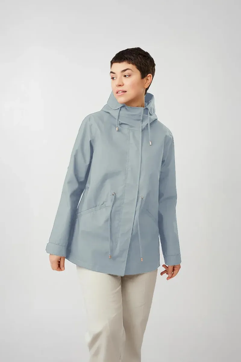 LangerChen LangerChen Damen vegan Parka Transitional Lismore Short Marlin Blue, Hellblau, – Produktbild 1 von 1