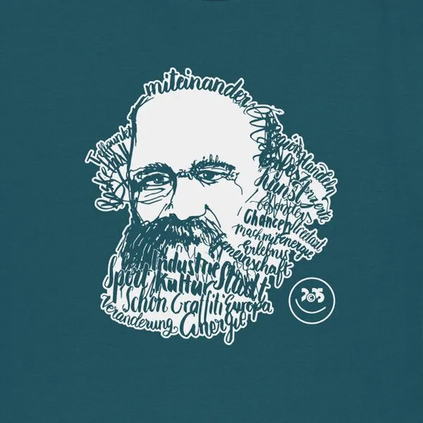 Spangeltangel Spangeltangel T-Shirt, Karl-Marx-Motiv bedruckt, Handlettering, Chemnitz, nachhaltig, Stadt, Herren, Damen, Unisex, Biobaumwolle, Dunkelgrün, – Produktbild 3 von 4