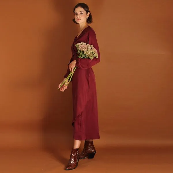 ManduTrap ManduTrap Langärmeliges Tencel Wickelkleid Tara in blau oder berry, Violett, – Produktbild 2 von 4