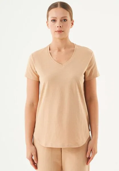 ORGANICATION ORGANICATION ESSENTIALS-TUBA- Basic T-Shirt aus Bio-Baumwolle mit V-Ausschnitt, Beige, – Produktbild 1 von 4