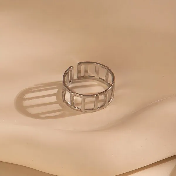 ELEKTROPULLI Größenverstellbarer Ring ca. Ø 17 - 19mm von Elektropulli, Silber, – Produktbild 1 von 4