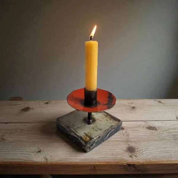 Moogoo Creative Africa Moogoo Creative Africa Kerzenständer aus recycelten Ölfässern | Industrial Design Upcycling Kerzenhalter, Rot-weiß, – Produktbild 2 von 3