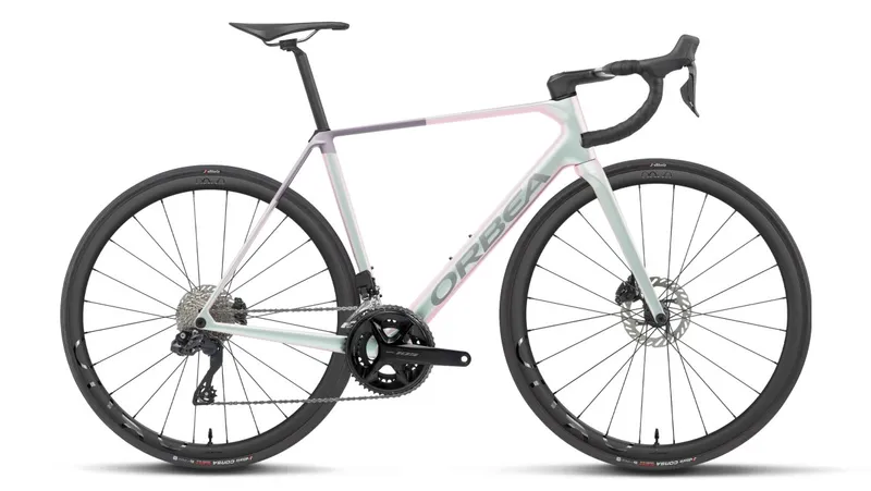 We Cycle Orbea Orca M35i Carbon Rennrad iris white/lilac 2027 53 (173-179 cm) | Rennräder – Produktbild 1 von 1
