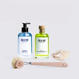 SEA ME SEA ME Küchen Set mit Spülmittel, Handseife, Spülbürste & Spülschwamm | vegan | Mehrweg-Glas 250 ml – Produktbild 1 von 1