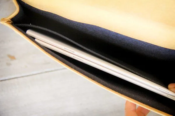 BY COPALA BY COPALA Laptop-Hülle 15–16 Zoll aus waschbarem Kraftpapier mit Magnetverschluss – Produktbild 3 von 4