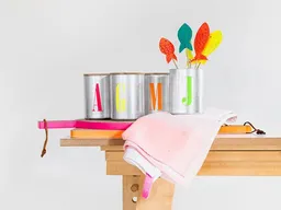 werkvoll by Lena Peter werkvoll by Lena Peter Upcycling Dose FIRE silber NEON - recycelte Feuerlöscher – Produktbild 1 von 1