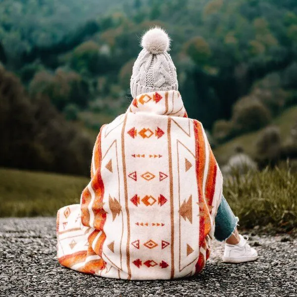 Steppenwolle Steppenwolle Kuscheldecke CANYON aus 100% Schurwolle mit Tribal Muster & Fransen – Produktbild 3 von 4