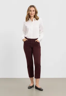 LAURIE LAURIE Damen vegan Hose Piper Pure Regular Cord Verkürzt Dunkelpflaumenfarben – Produktbild 1 von 1