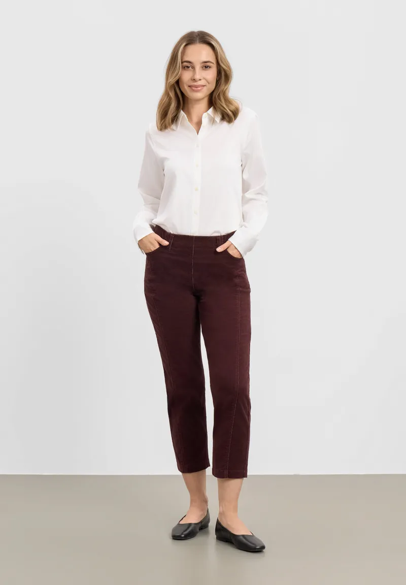 LAURIE LAURIE Damen vegan Hose Piper Pure Regular Cord Verkürzt Dunkelpflaumenfarben, Violett, – Produktbild 1 von 2
