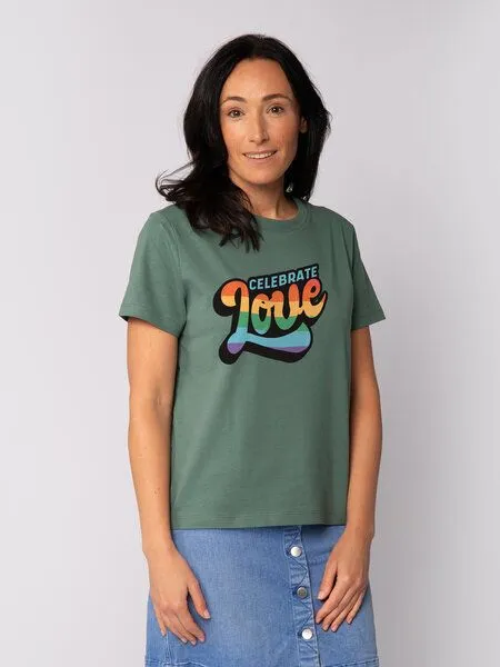 watapparel watapparel T-Shirt Frauen Celebrate Love, Green bay, – Produktbild 1 von 4
