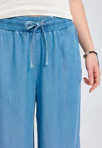 Mazine Mazine Weite Hose in Denim Look - aus Lyocell, Blue, – Produktbild 3 von 6