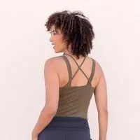 Jaya Jaya MARLENE TENCEL - Damen - Sportlich-feminines Top aus weichem, atmungsaktivem TENCEL Lyocell/Biobaumwoll-Mix mit integriertem Bustier für Yoga, Olive/grün, – Produktbild 1 von 1