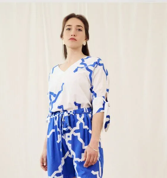 Sophia Schneider-Esleben Sophia Schneider-Esleben Top Alice - aus Bio Baumwolle, Blau-weiß, – Produktbild 1 von 4