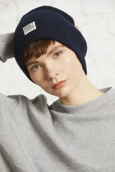 Wunderwerk Wunderwerk Sailor cropped rib beanie, Blau (695 - old navy), – Produktbild 2 von 2