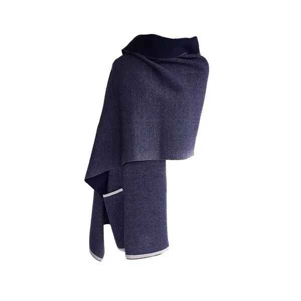 austriandesign.at austriandesign.at EIN LochSchal reversibel aus extrafeiner Merinowolle, Blau/grau, – Produktbild 1 von 4