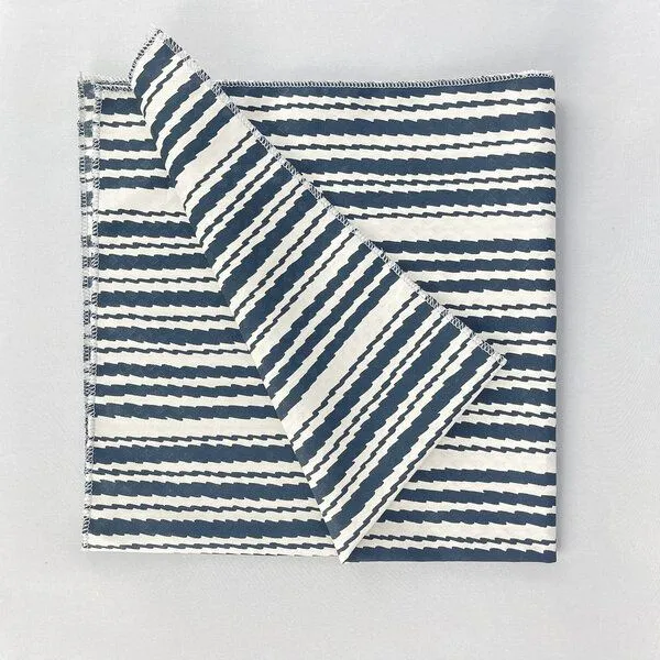 ever&again ever&again Furoshiki Tücher, Geschenkpapier aus Stoff, Zebra, – Produktbild 1 von 4
