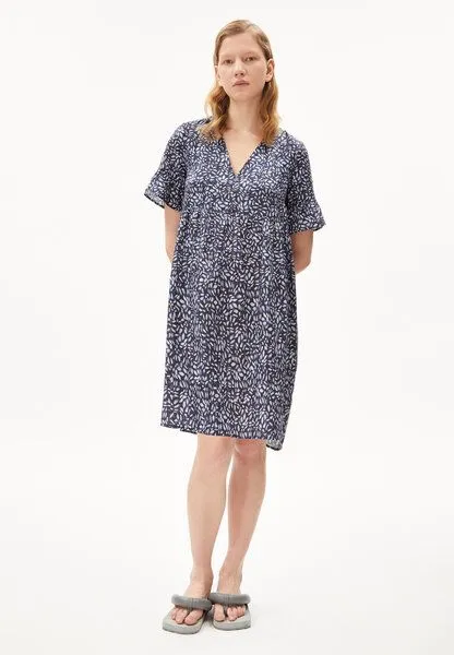 ARMEDANGELS ARMEDANGELS AAINO WATER DOTS - Damen Webkleid mit 100% carbon-zero TENCEL Faseranteil, Night sky, – Produktbild 4 von 4