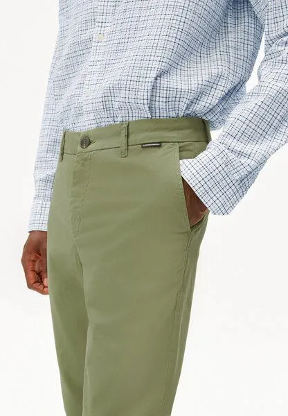 ARMEDANGELS ARMEDANGELS AASTER Herren Chino Hose aus Bio-Baumwoll Mix, Fatigue green, – Produktbild 3 von 4