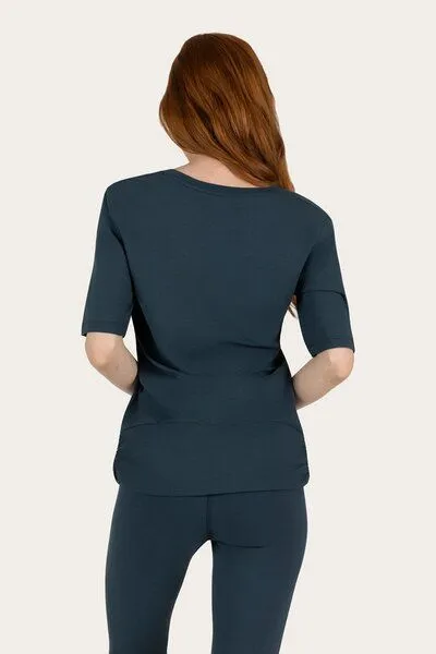 Urban Goddess Urban Goddess Dry Fit Yoga Shirt Kami, Orion (blau), – Produktbild 3 von 4