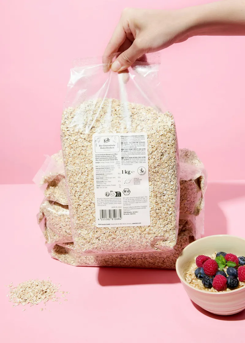 KoRo Glutenfreie Bio Haferflocken Kleinblatt 4 x 1 kg – Produktbild 3 von 5