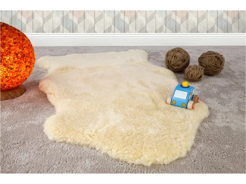 Heitmann Felle Heitmann Felle Baby Lammfell, waschbar Länge ca. 90-100 cm – Produktbild 2 von 2