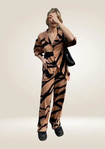 noemvri fashion label noemvri fashion label Modal Hemd, Tiger, – Produktbild 1 von 3