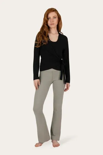 Urban Goddess Urban Goddess Aurora Yoga & Pilates Wickel-Longsleeve, Onyx black (schwarz), – Produktbild 4 von 4