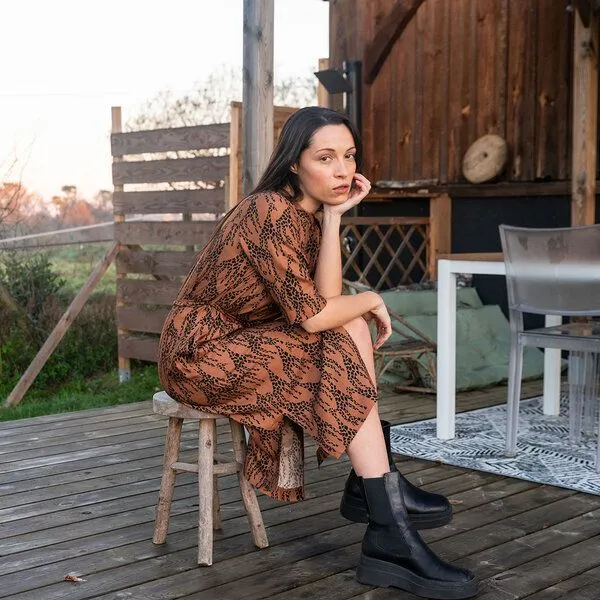 WiDDA berlin WiDDA berlin Hemdblusenkleid mit Giraffenprint aus ECOVERO® – Produktbild 4 von 4