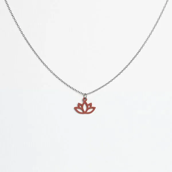 feinformart feinformart Kette mit Holzanhänger 'Lotus', Herbstblatt (rot), – Produktbild 2 von 4
