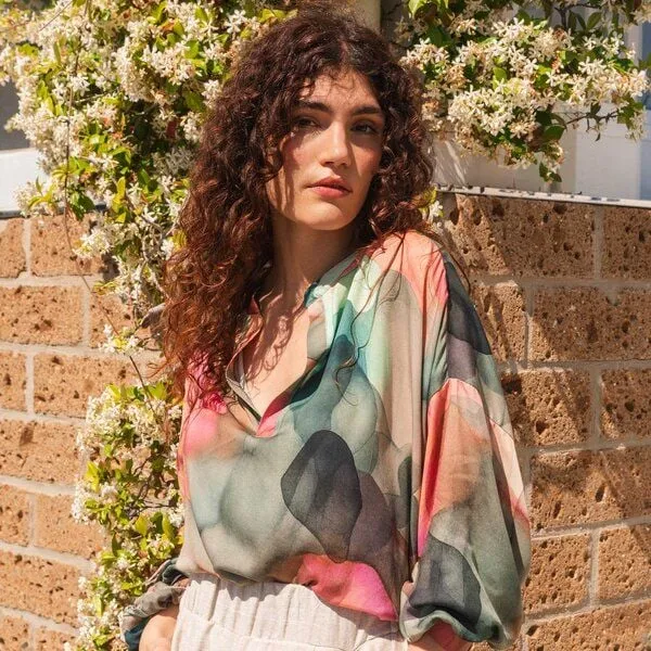 WiDDA berlin WiDDA berlin gemusterte Bluse MONYA clouds aus ECOVERO® – Produktbild 1 von 3