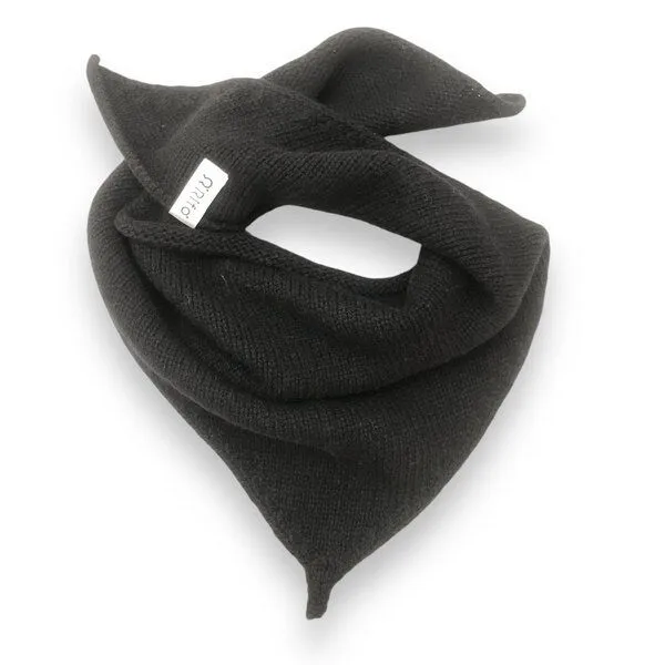 Rifò - Circular Fashion Made in Italy Rifò - Circular Fashion Made in Italy gestricktes Bandana/ Dreieckstuch Masha aus Recycelter Kaschmirwolle, Schwarz, – Produktbild 2 von 4