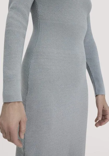 hessnatur hessnatur Strick Kleid Regular aus Bio-Baumwolle mit Bio-Merinowolle, Nebelblau, – Produktbild 2 von 4