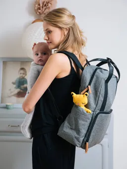 Vertbaudet Wickelrucksack mit Zubehör – Produktbild 1 von 1