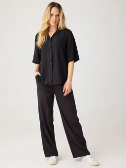 KnowledgeCotton Apparel KnowledgeCotton Apparel Weite Hose POSEY aus Ecovero und Bio-Leinen – Produktbild 1 von 1