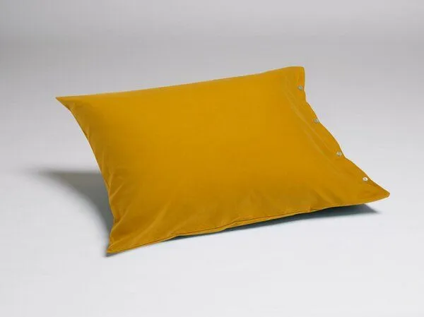 Yumeko Yumeko Kissenbezug aus Velvet Flanell, Indian yellow, – Produktbild 3 von 4