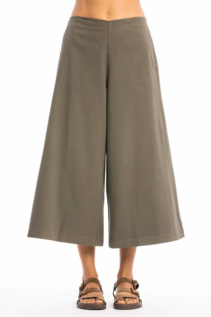RAVENS VIEW IBIZA RAVENS VIEW IBIZA Damen vegan Hose Paloma Bison Braun, Dunkelbraun, – Produktbild 1 von 1