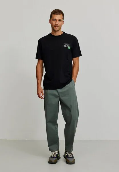 recolution Herren Chino aus Bio-Baumwoll Mix - CATMINT - recolution, Eukalyptus (grün), – Produktbild 2 von 4